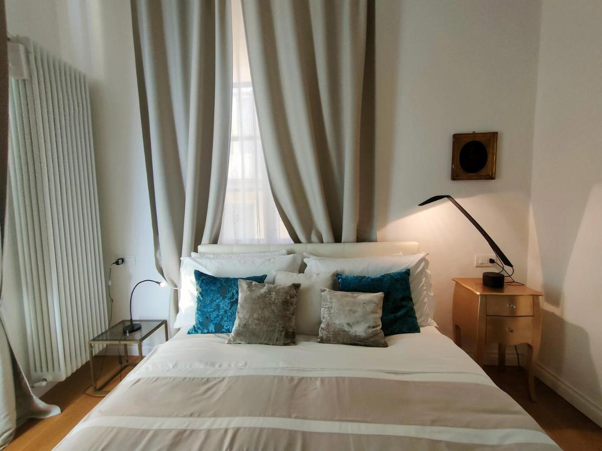 Piazza San Rocco Suite Art Verbania Exteriör bild
