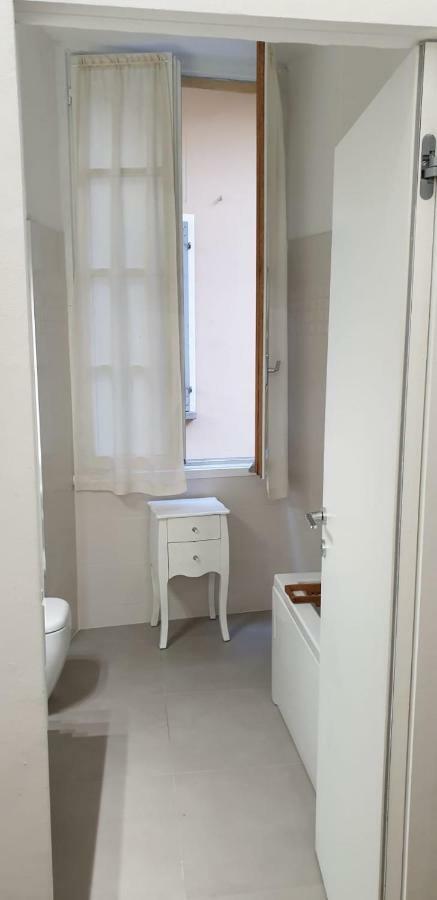 Piazza San Rocco Suite Art Verbania Exteriör bild